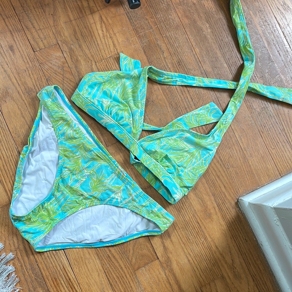 Good used Lilly halter bikini - Medium